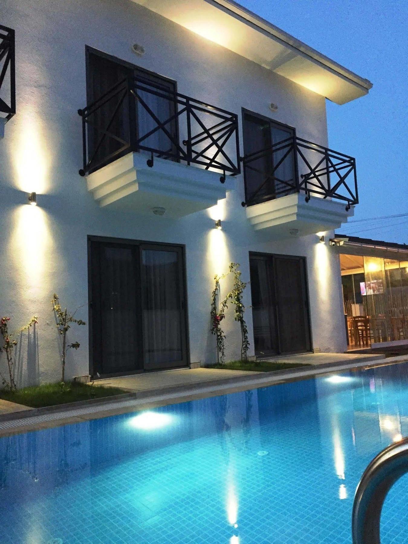 דליאן Casa Pallet Hotel (Adults Only) מראה חיצוני תמונה