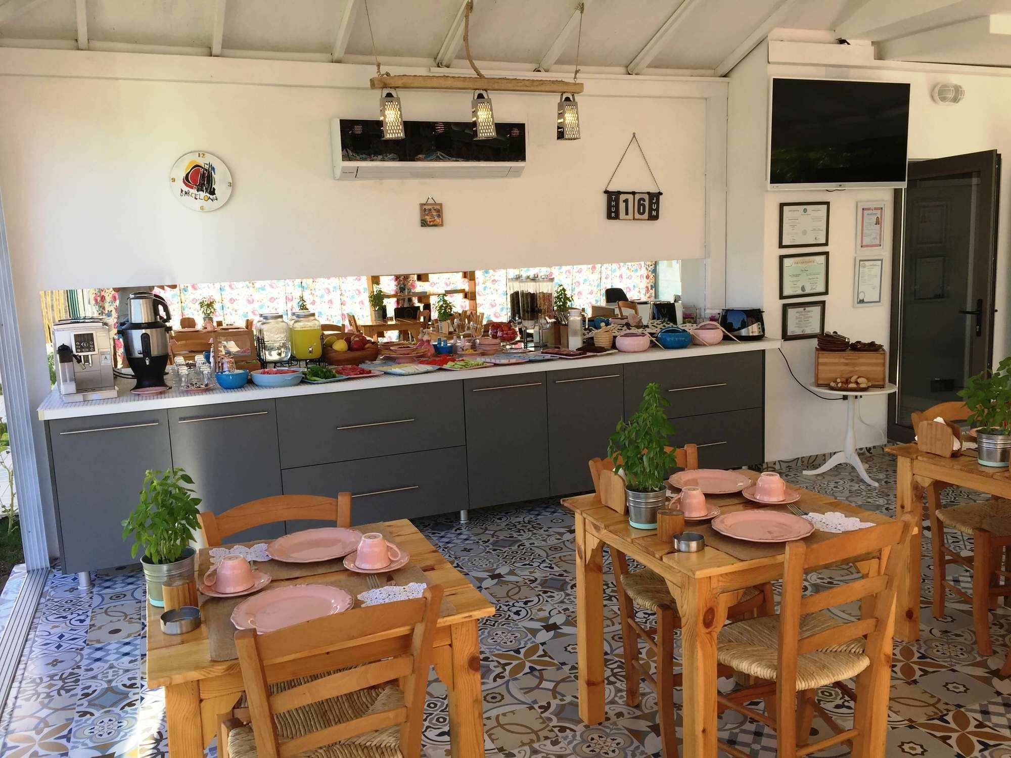 דליאן Casa Pallet Hotel (Adults Only) מראה חיצוני תמונה