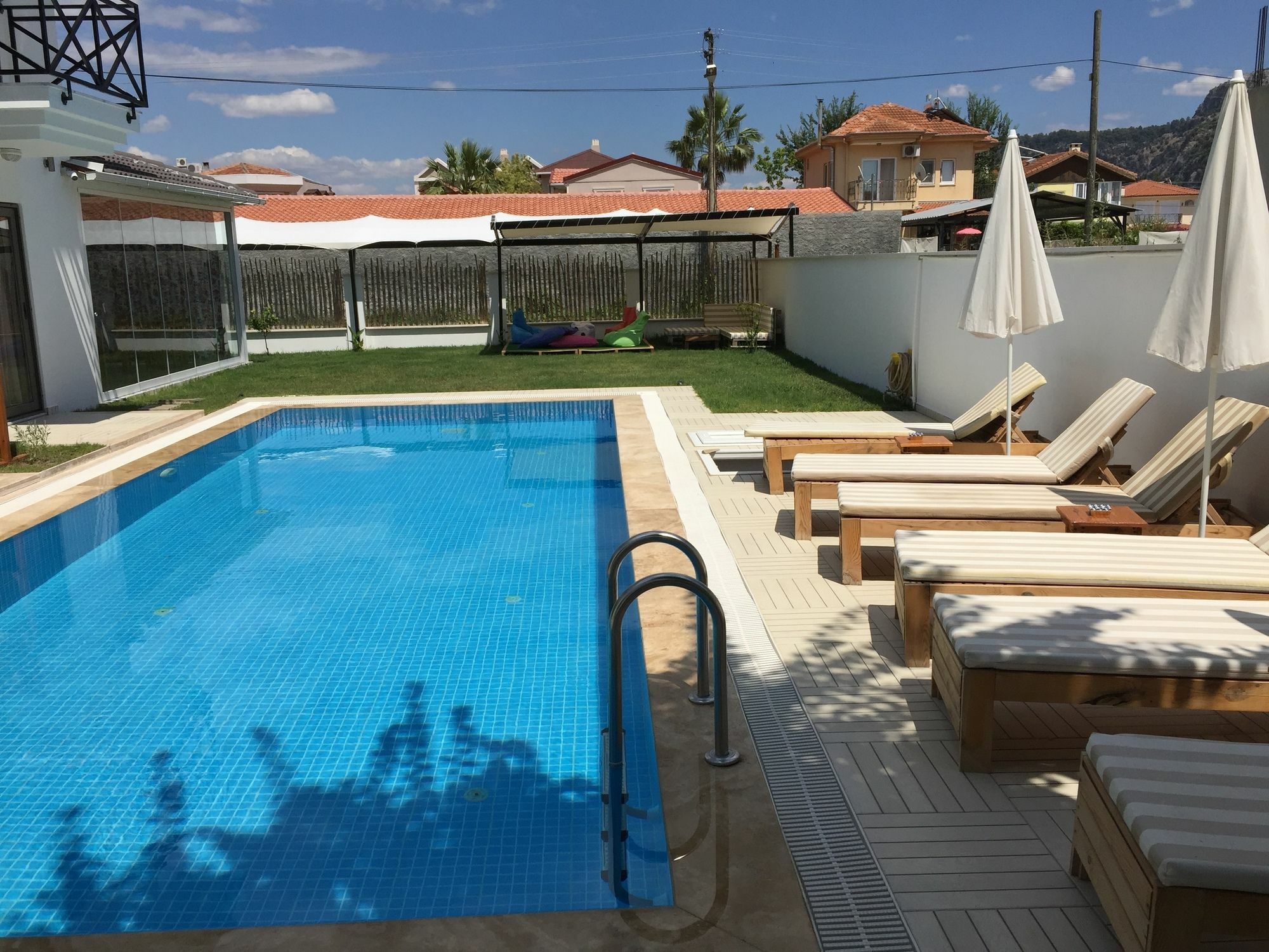 דליאן Casa Pallet Hotel (Adults Only) מראה חיצוני תמונה